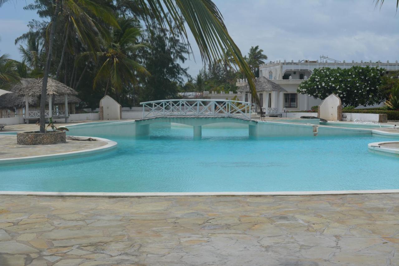 Twiga Beach & Spa Watamu Buitenkant foto